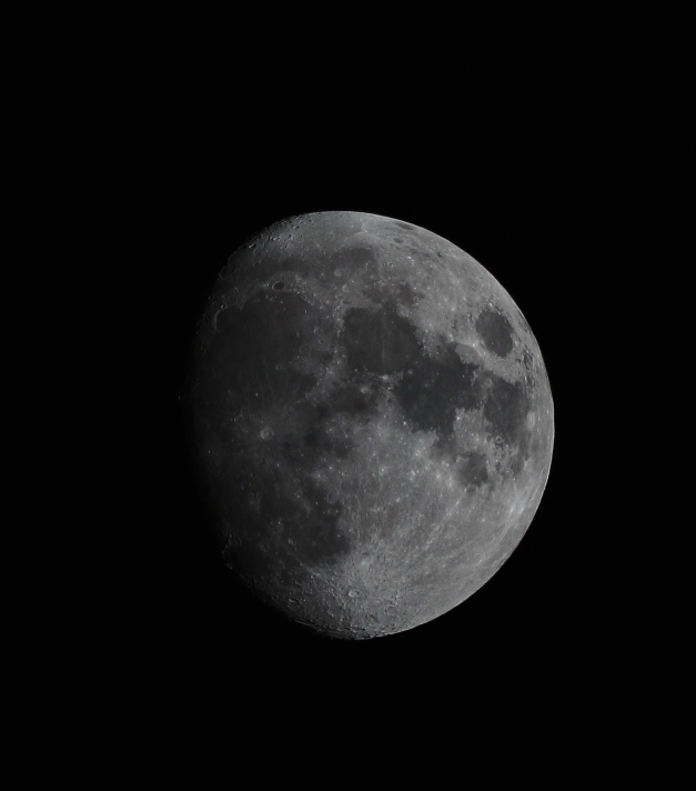 Moon (86% waxing gibbous) through 80mm refractor